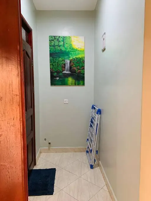 A- Grade Living Apartamento Kampala